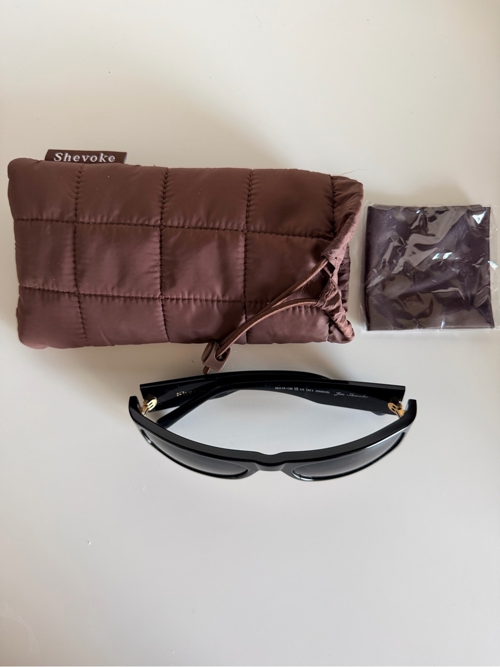 Shevoke Jen 002 Sunglasses in Black - Picture 6 of 6